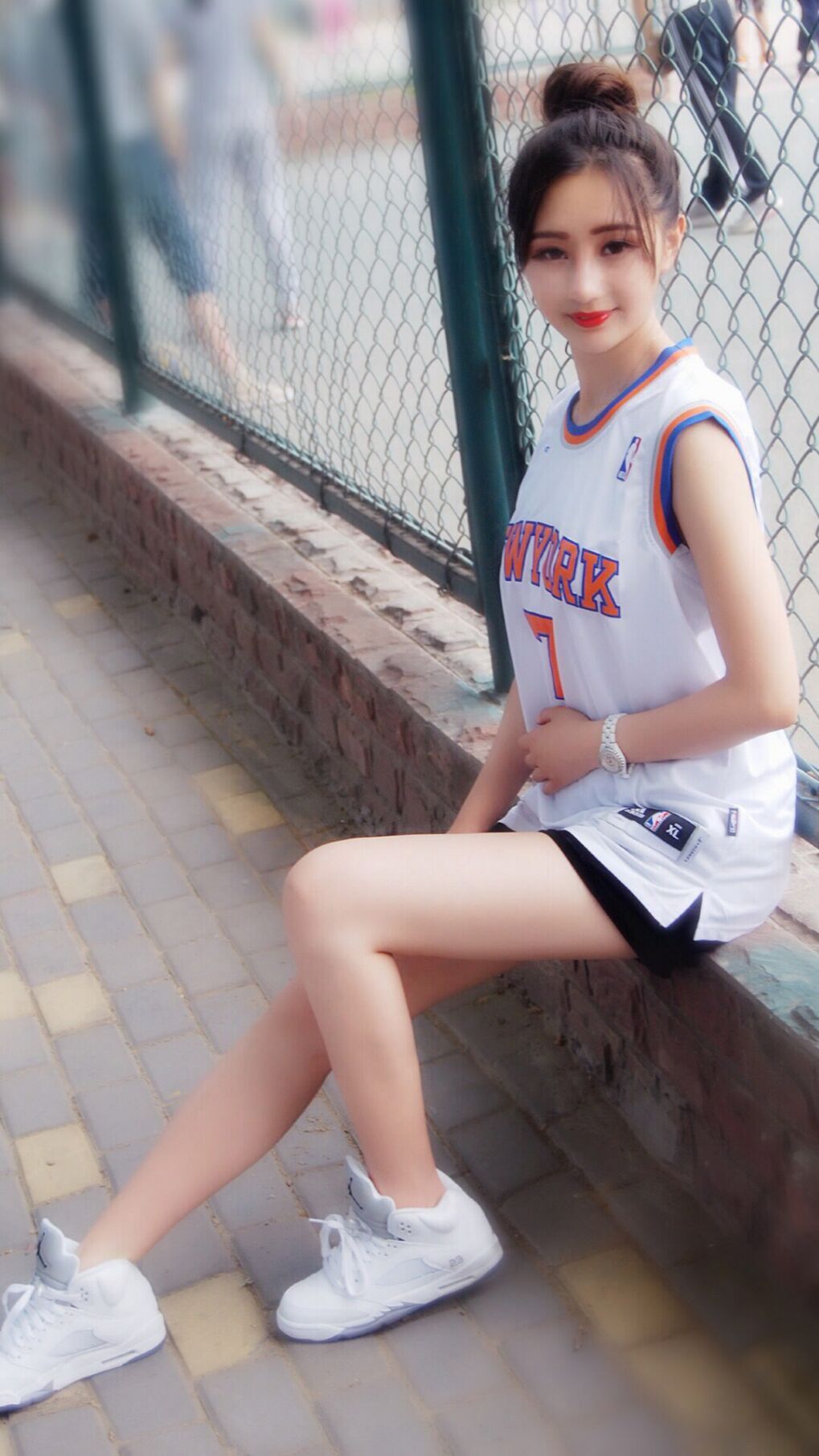 开云体育平台APP-狼王易主！伦纳德致命封盖+绝命三分，北岸花园见证新王诞生