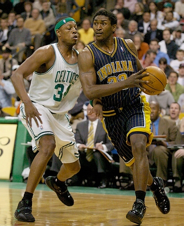 步行者巅峰对决胜出凯尔特人，贝恩成为关键先生